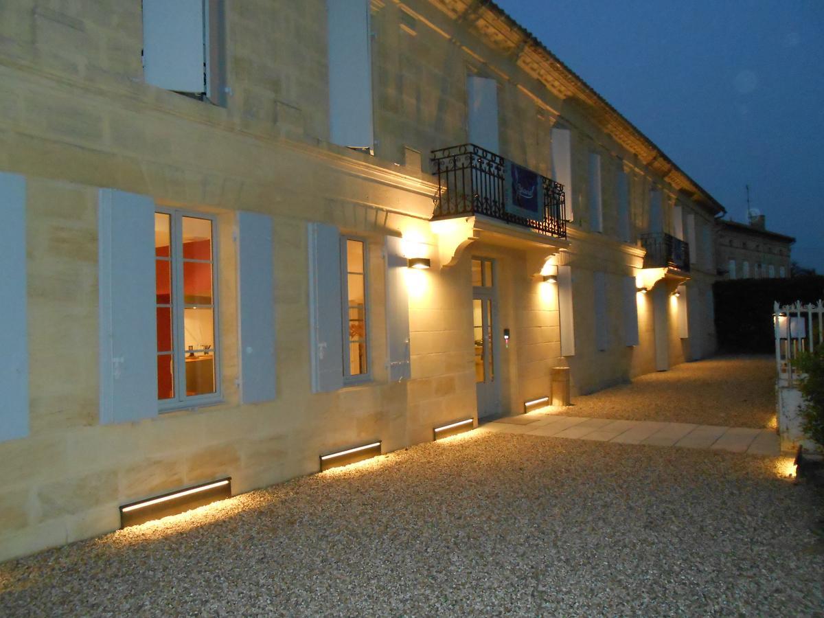 Logis- Hotel Spa Restaurant L'Epicurial Saint-Pey-de-Castets Esterno foto