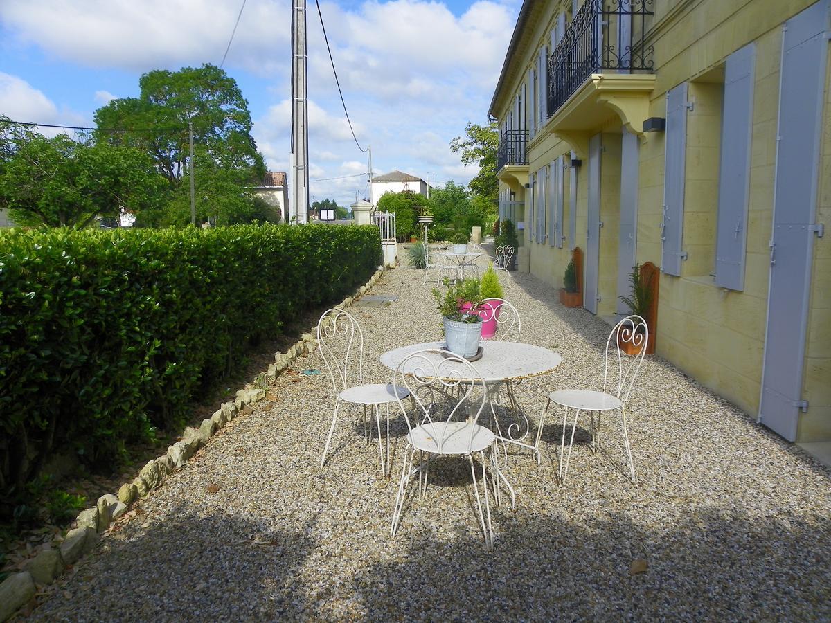 Logis- Hotel Spa Restaurant L'Epicurial Saint-Pey-de-Castets Esterno foto