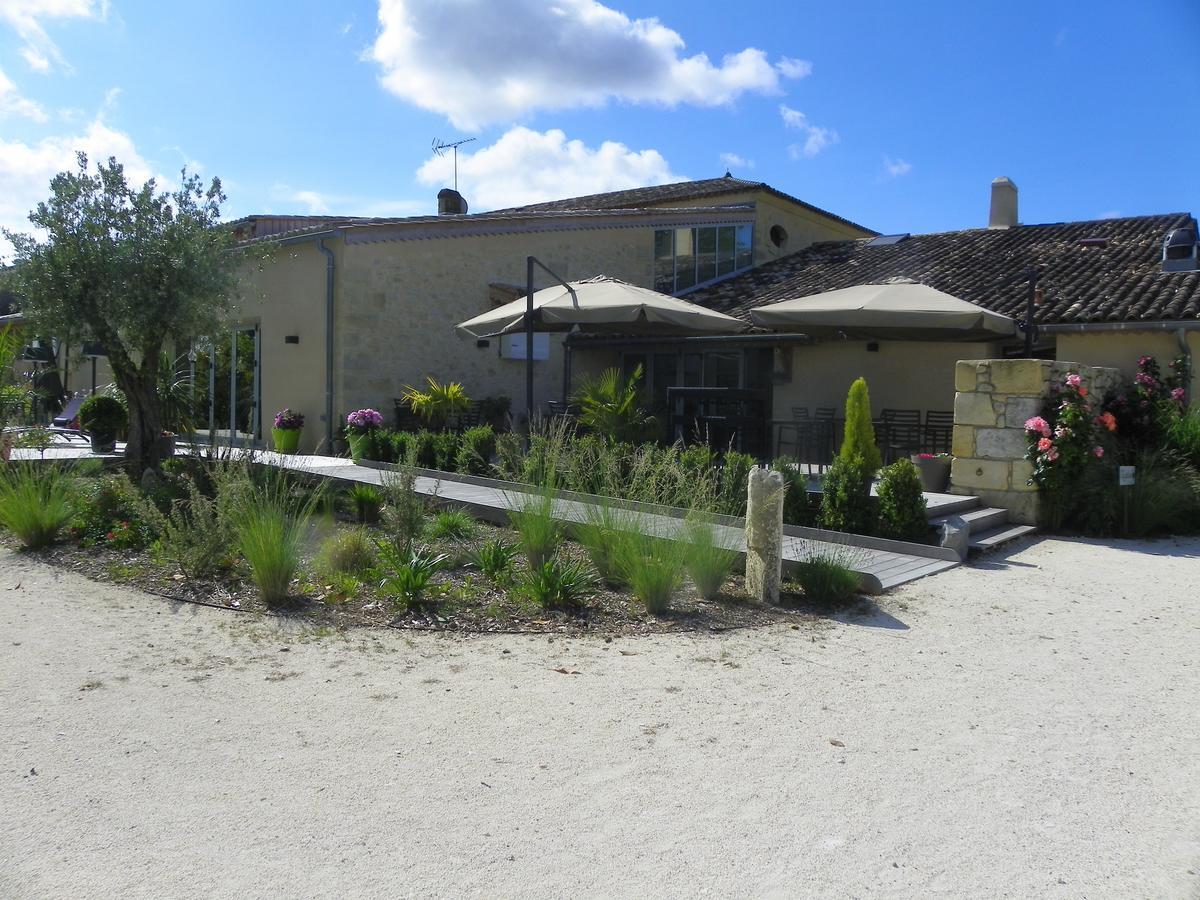 Logis- Hotel Spa Restaurant L'Epicurial Saint-Pey-de-Castets Esterno foto