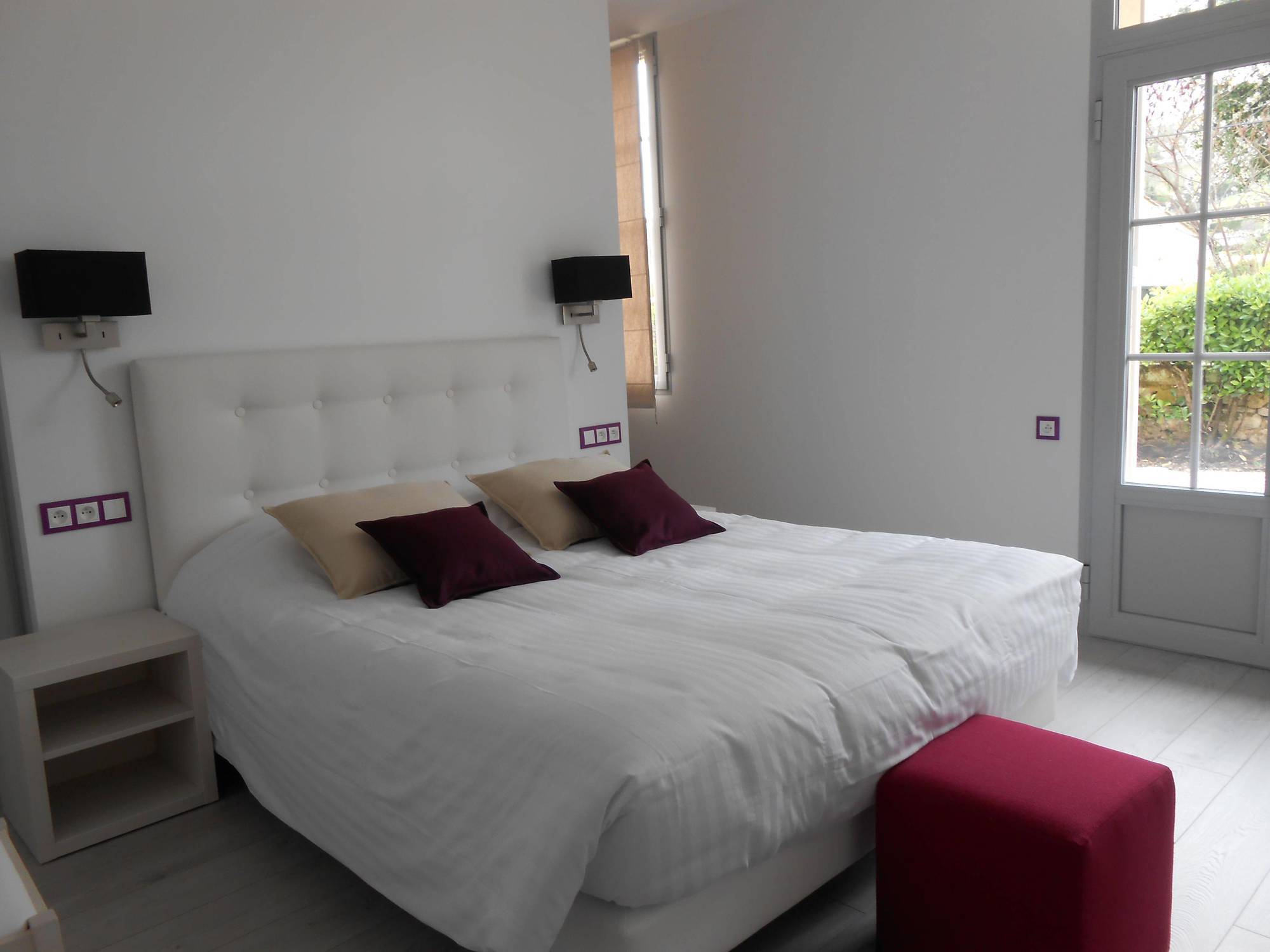 Logis- Hotel Spa Restaurant L'Epicurial Saint-Pey-de-Castets Esterno foto