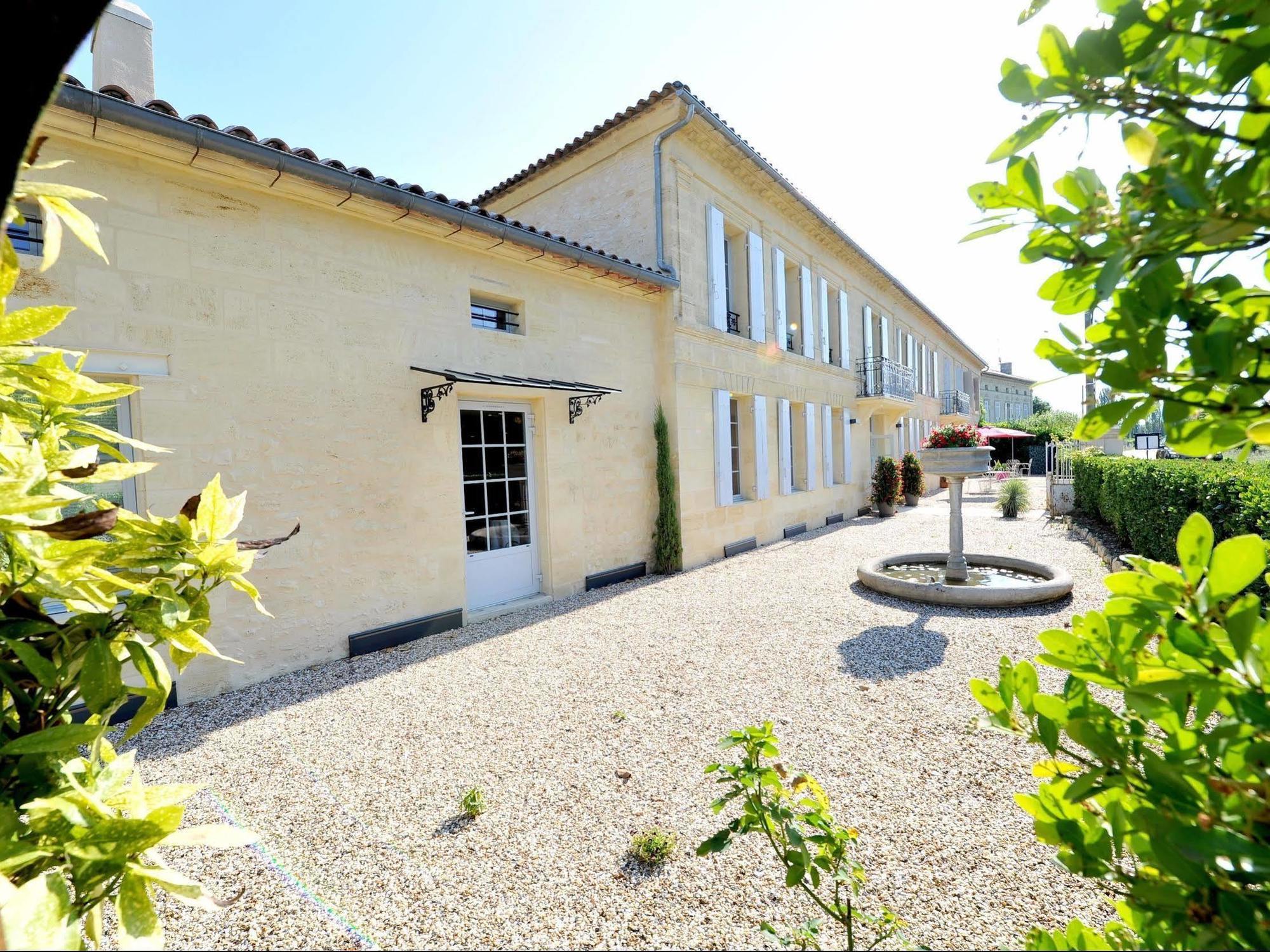 Logis- Hotel Spa Restaurant L'Epicurial Saint-Pey-de-Castets Esterno foto
