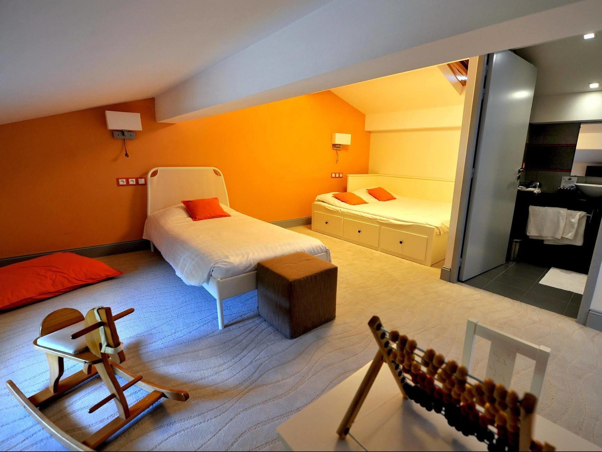 Logis- Hotel Spa Restaurant L'Epicurial Saint-Pey-de-Castets Esterno foto