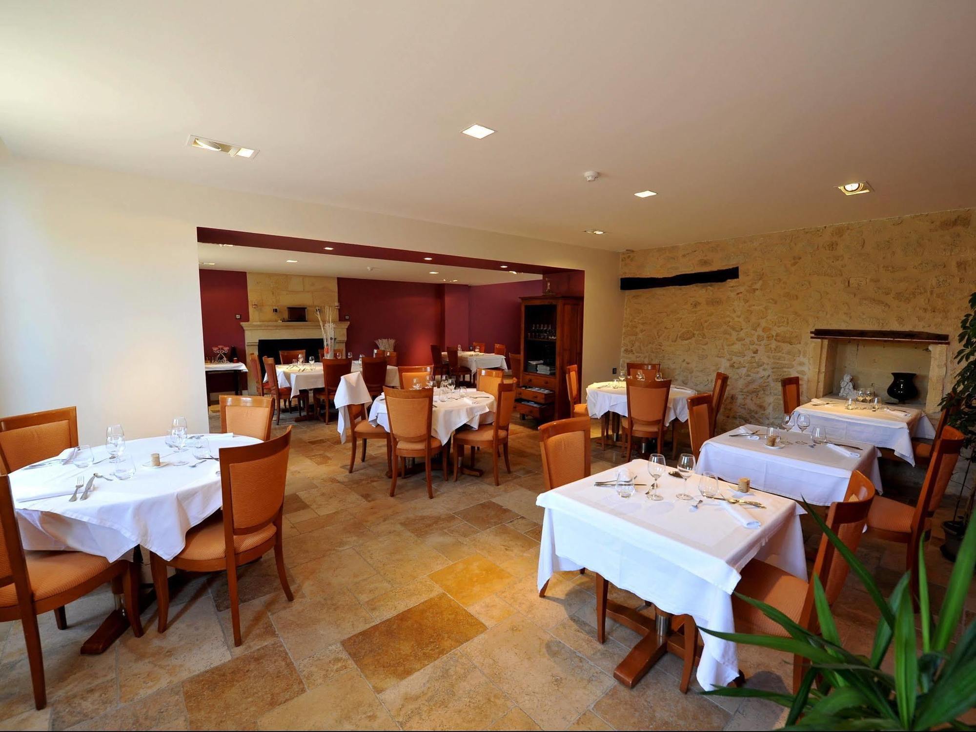 Logis- Hotel Spa Restaurant L'Epicurial Saint-Pey-de-Castets Esterno foto